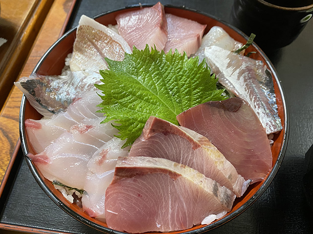 海鮮丼